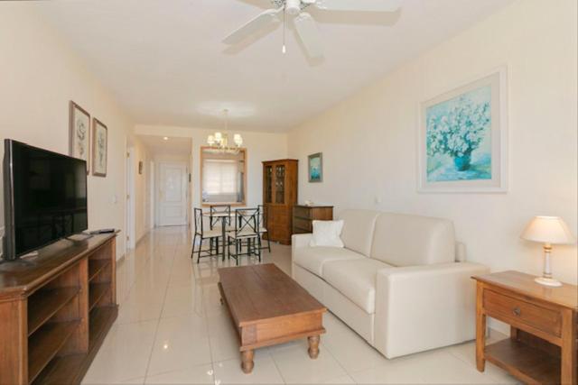 Apartamento Sara En El Veril Del Duque - Sara Vacation أذيخي المظهر الخارجي الصورة